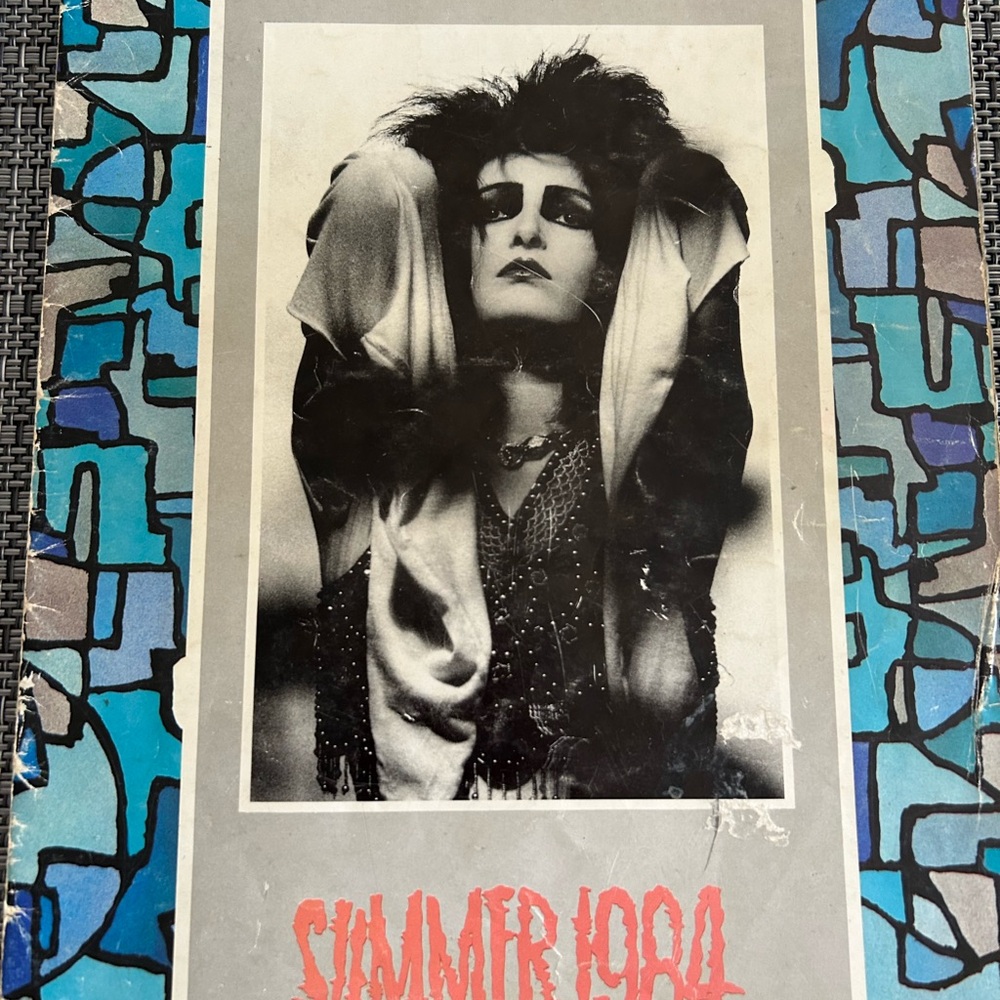 Siouxsie and the Banshees 1984 program-tour book 8x10